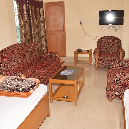 Hotel Kaustav Tezpur Екстер'єр фото